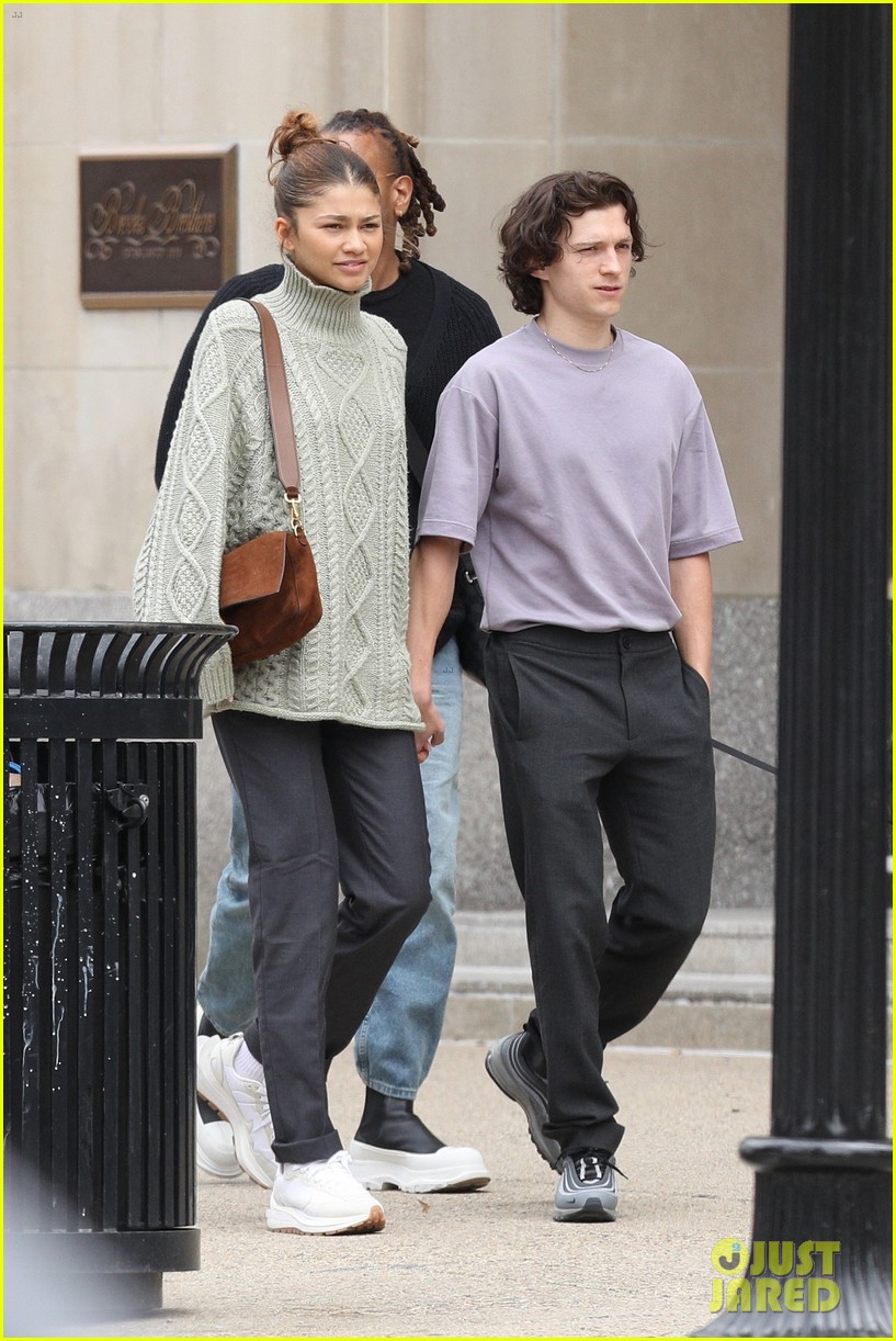 zendaya tom holland spotted out in boston see the photos 06