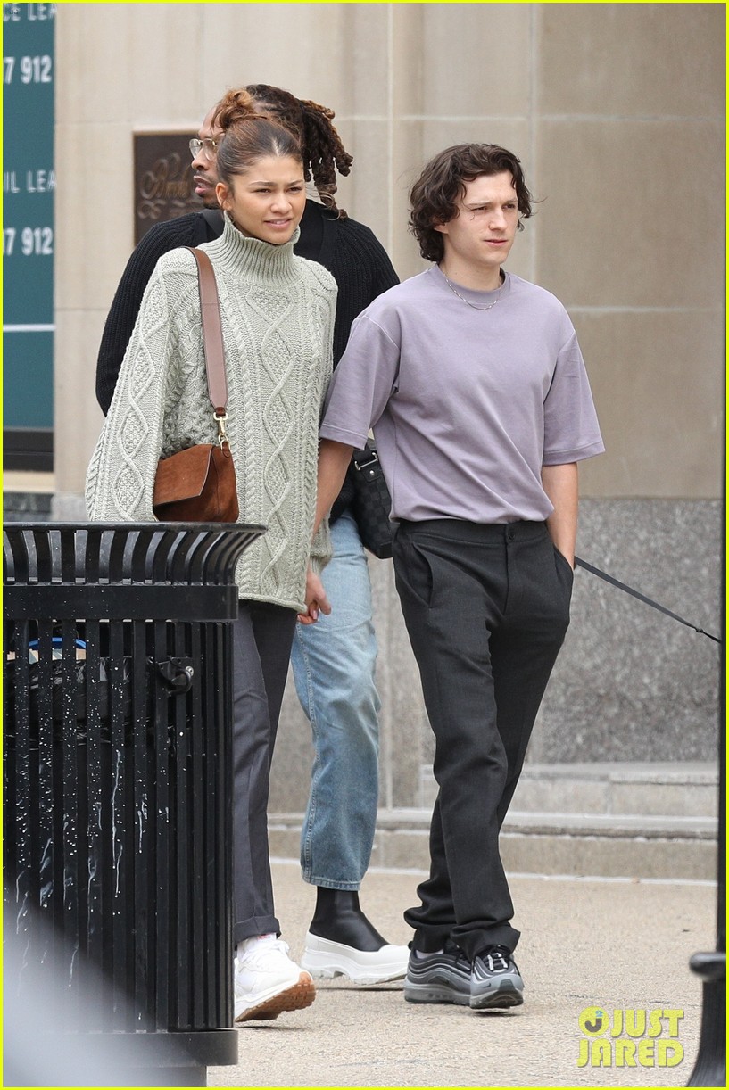 zendaya tom holland spotted out in boston see the photos 09