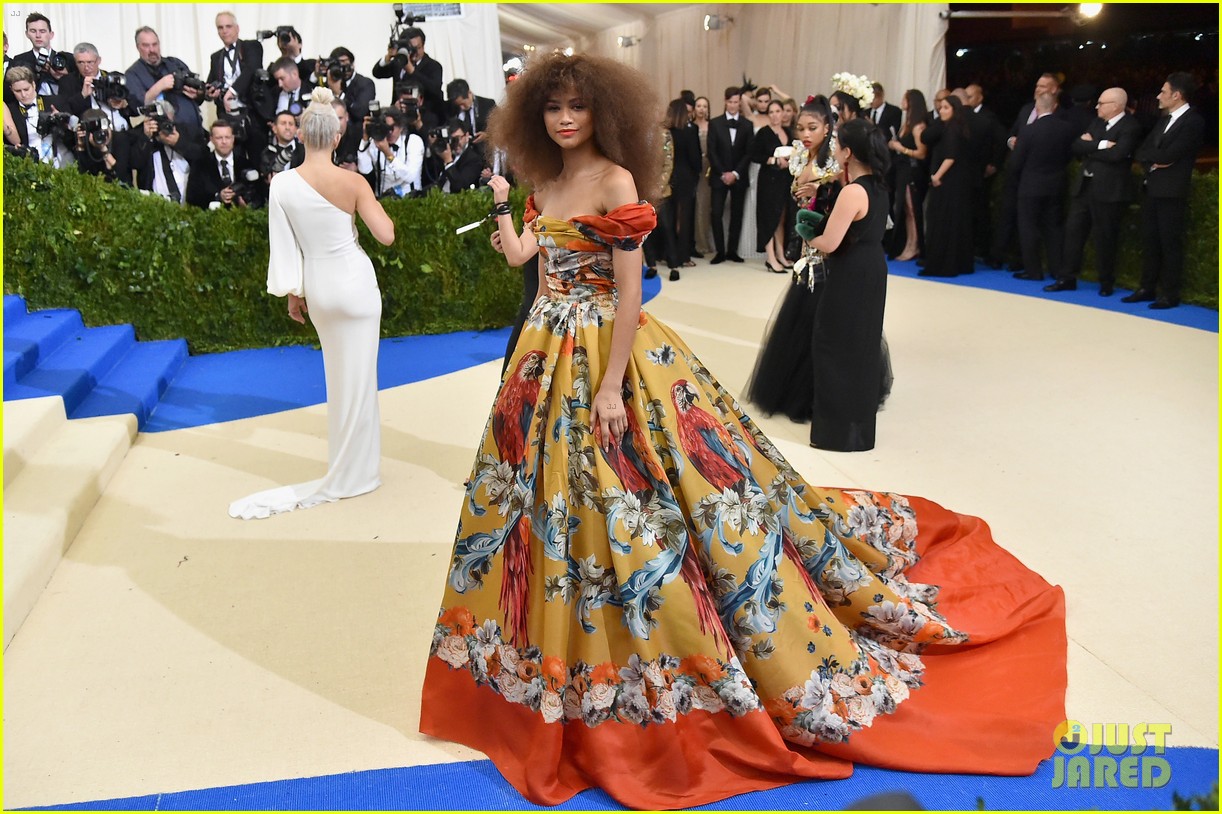 zendaya will miss met gala for second year in a row 05