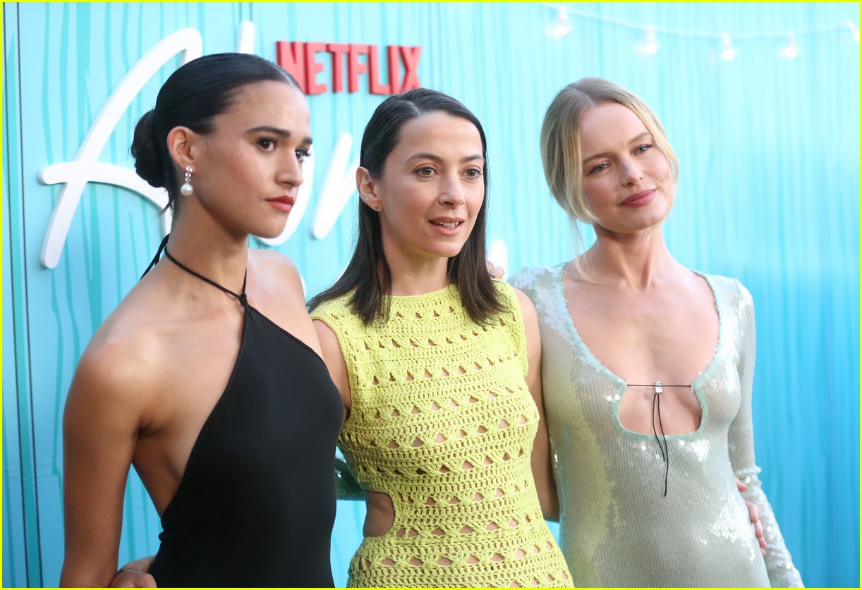 emma pasarow belmont cameli premiere new netflix movie along for the ride 20