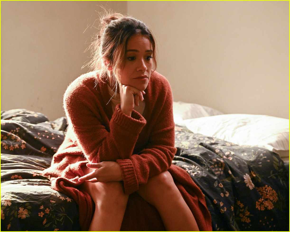 gina rodriguez stars in new series not dead yet watch first teaser 02