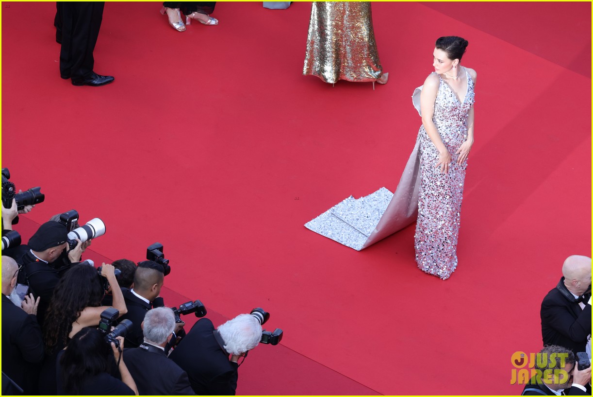 katherine langford shines in sillver at cannes film festival opening ceremony 06