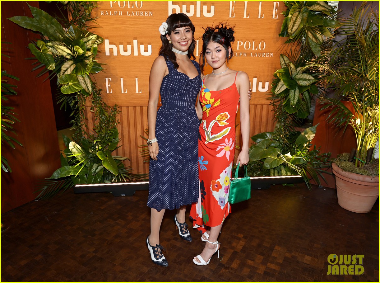 baby sitters clubs momona tamada xochitl gomez reunite at elle hollywood rising event 04