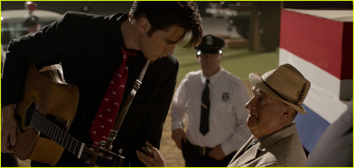 austin butler shows us who the real elvis presley is in new elvis trailer 12.