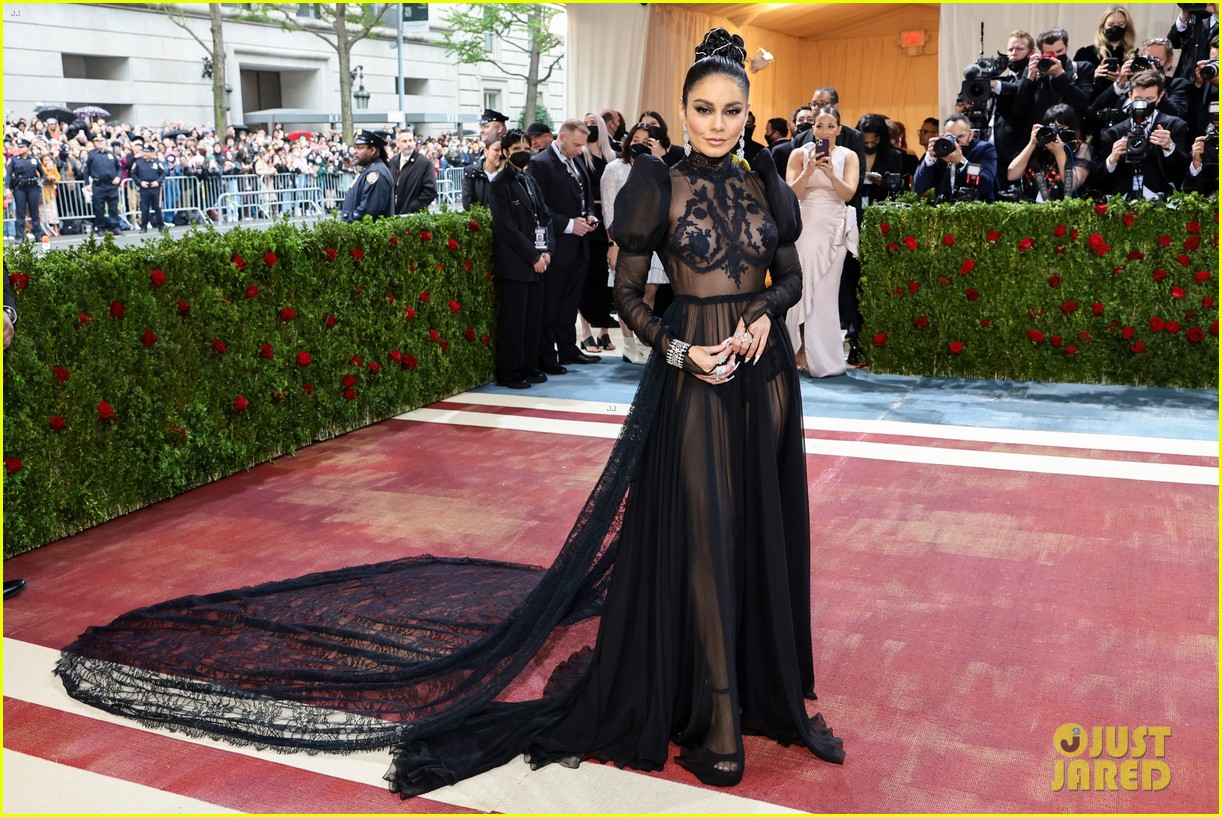 vanessa hudgens one of the first on met gala red carpet 05