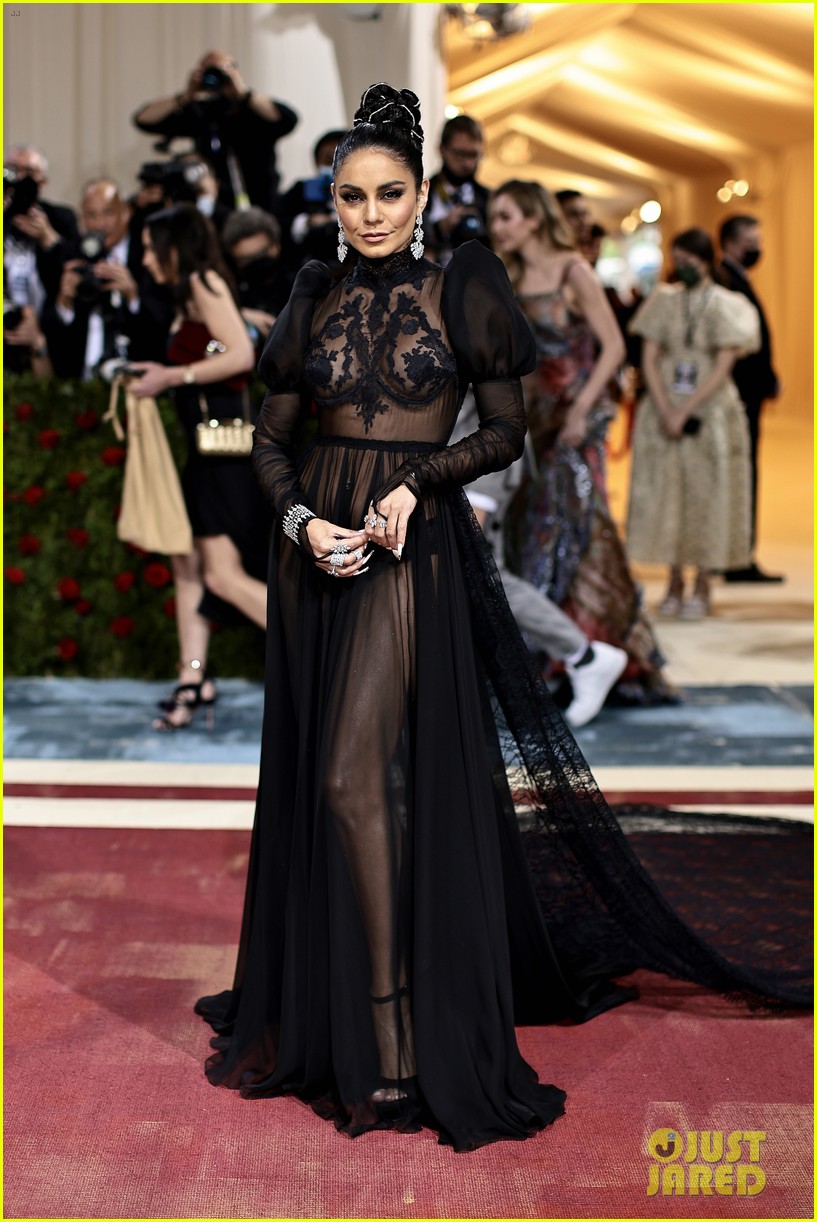 vanessa hudgens one of the first on met gala red carpet 08