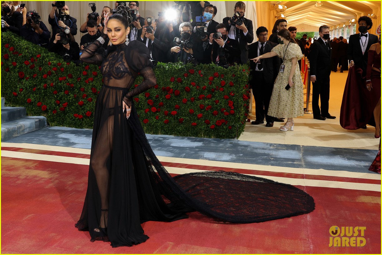 vanessa hudgens one of the first on met gala red carpet 09