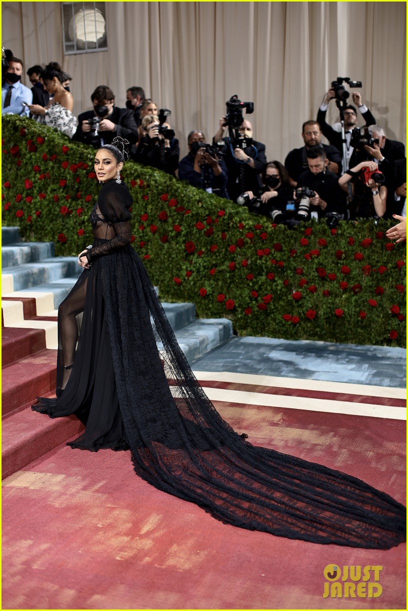 vanessa hudgens one of the first on met gala red carpet 14