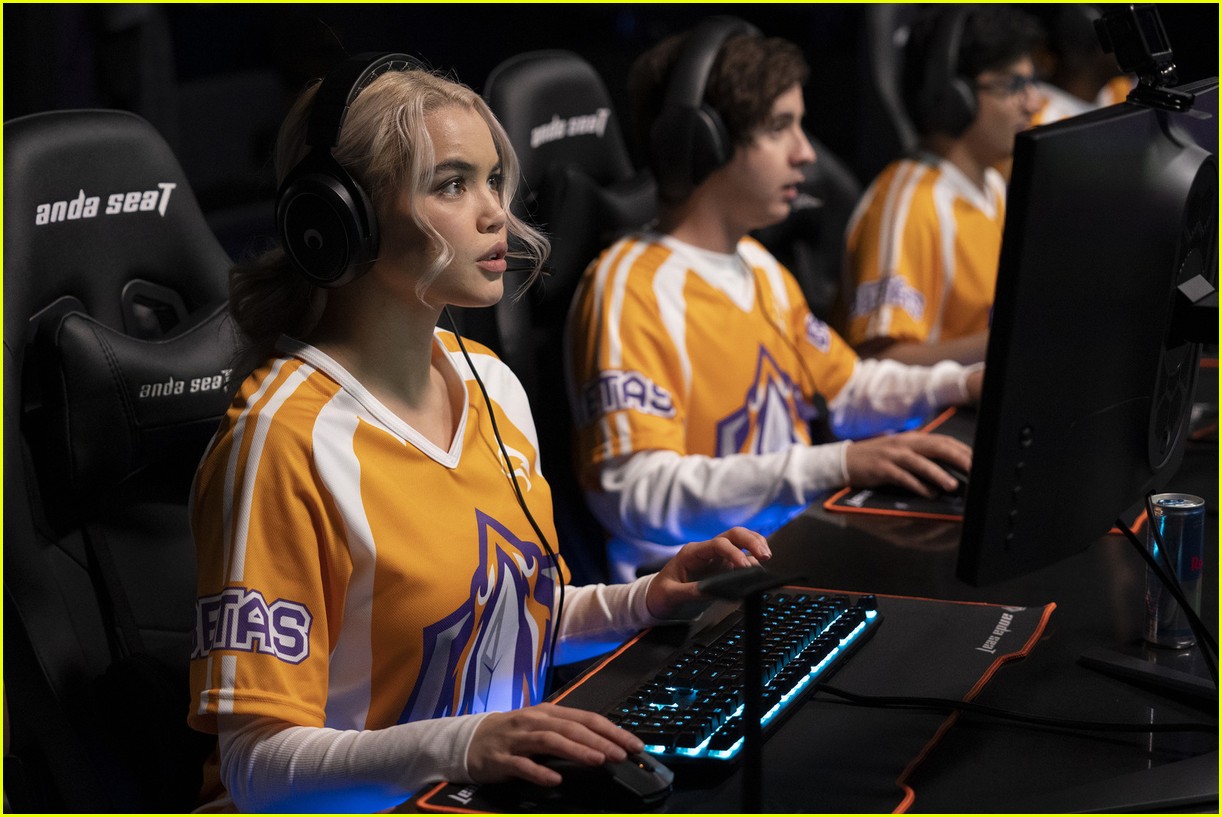 paris berelc ruby rose taylor zakhar perez star in 1up gamer movie trailer 10