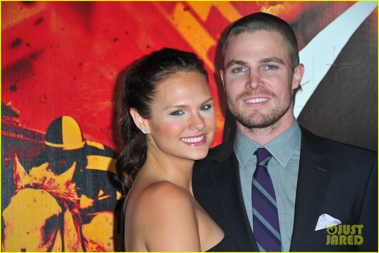 stephen amell welcomes second child 02