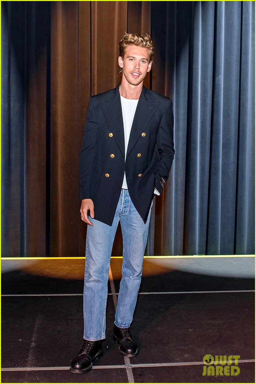 austin butler talks being nervous to work with tom hanks aka woody 02