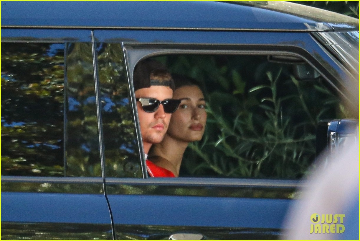justin bieber enjoys rare outing with hailey after ramsey hunt syndrome diagnosis 88