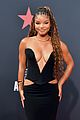 halle bailey ddg make red carpet debut at bet awards with chloe bailey 18