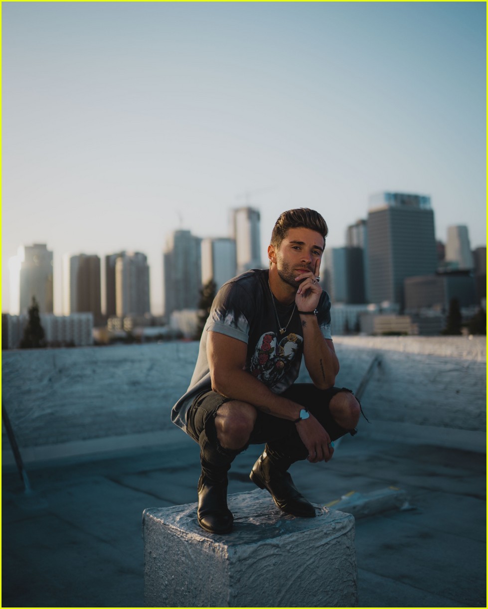 jake miller levitates in new 8 tattoos music video watch here 07