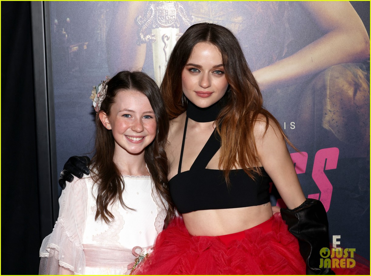 joey king slays the red carpet at the princess premiere 04