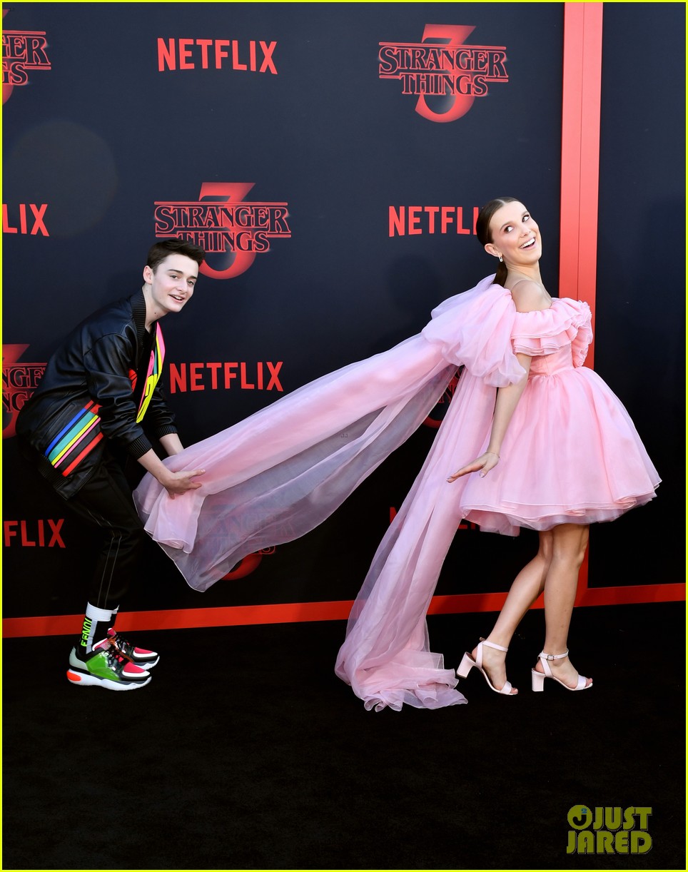 noah schnapp millie bobby brown marriage pact 02