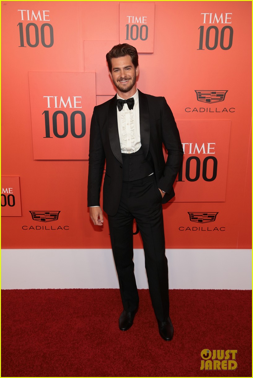 zendaya andrew garfield more arrive in style for time 100 gala 16