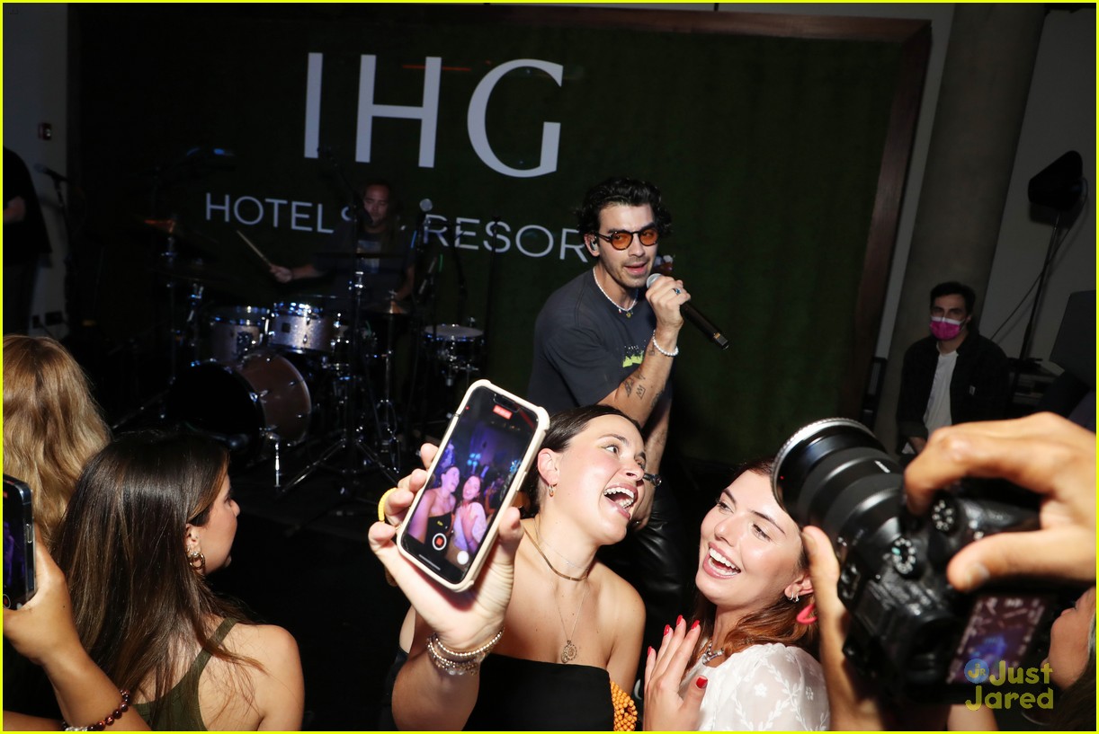 dnce perform small show at ihg hotels event ahead of us open 09