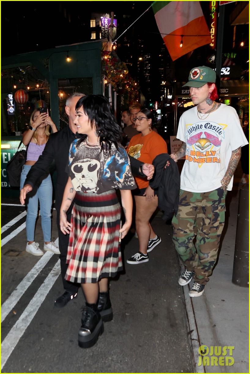 demi lovato dinner date with jutes nyc 01