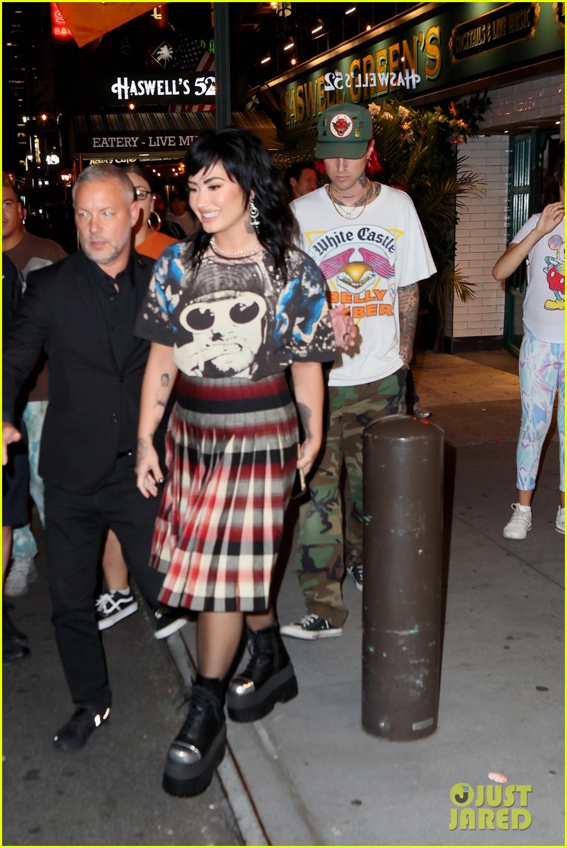 demi lovato dinner date with jutes nyc 03