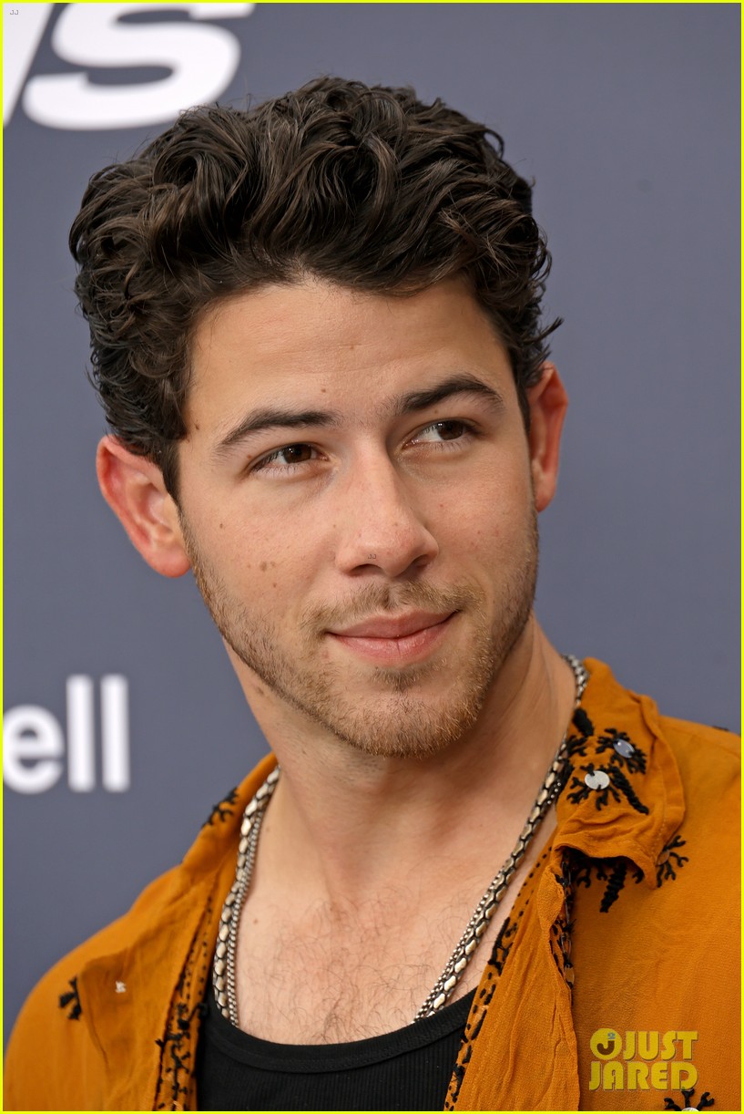 When Did Nick Jonas Get Hot?