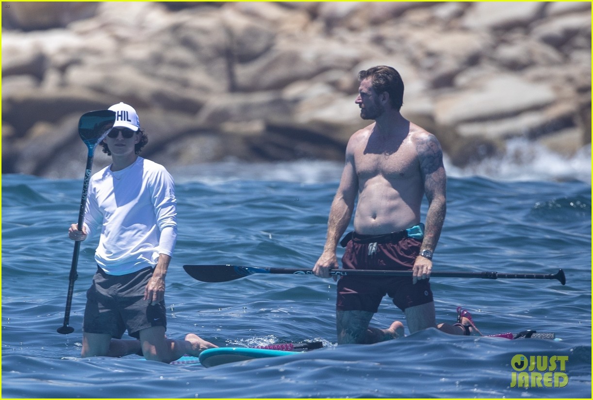 tom holland paddle boarding harry cabo 17