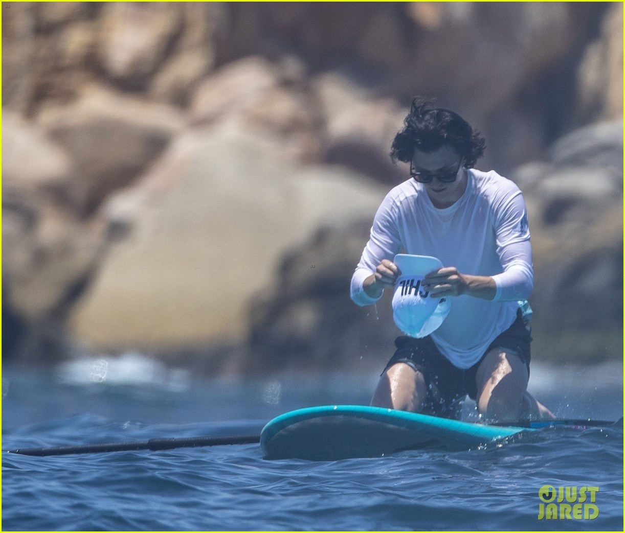 tom holland paddle boarding harry cabo 22