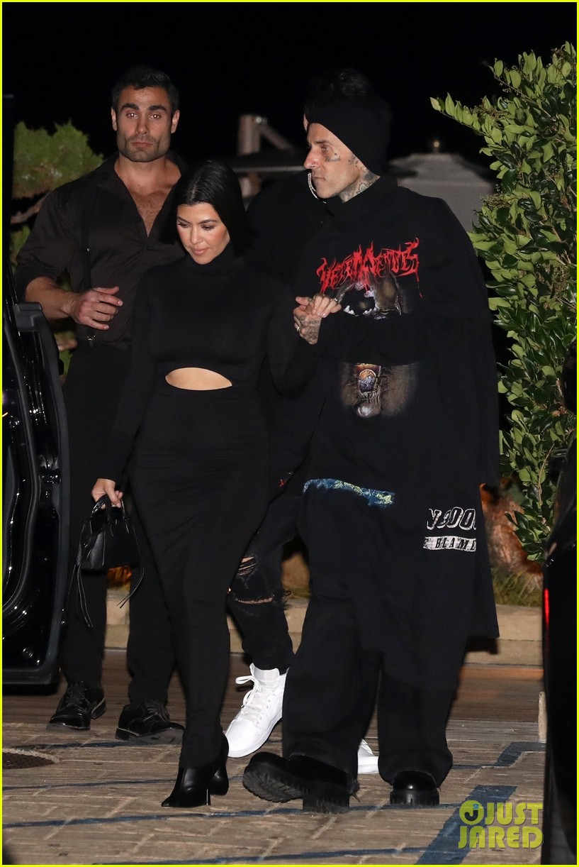 Charli D'Amelio & Boyfriend Landon Barker Hold Hands at His Dad Travis