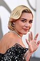chris pine hypes up florence pugh at dont worry darling premiere 22