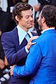harry styles kisses nick kroll during dont worry darling standing ovation 05