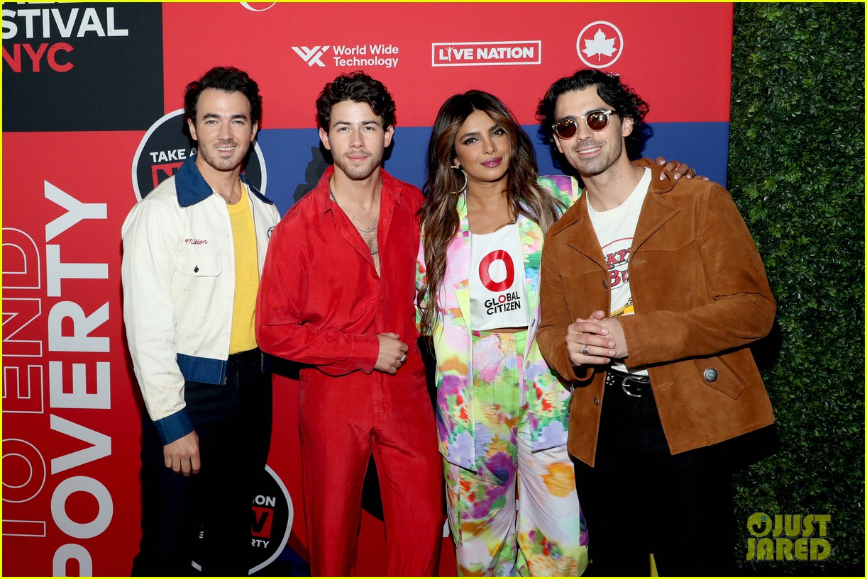 jonas brothers perform at global citizen festival 12