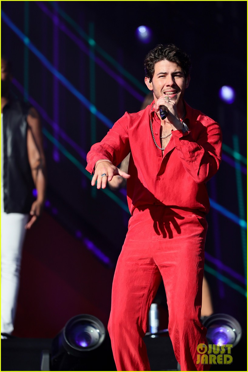 jonas brothers perform at global citizen festival 23