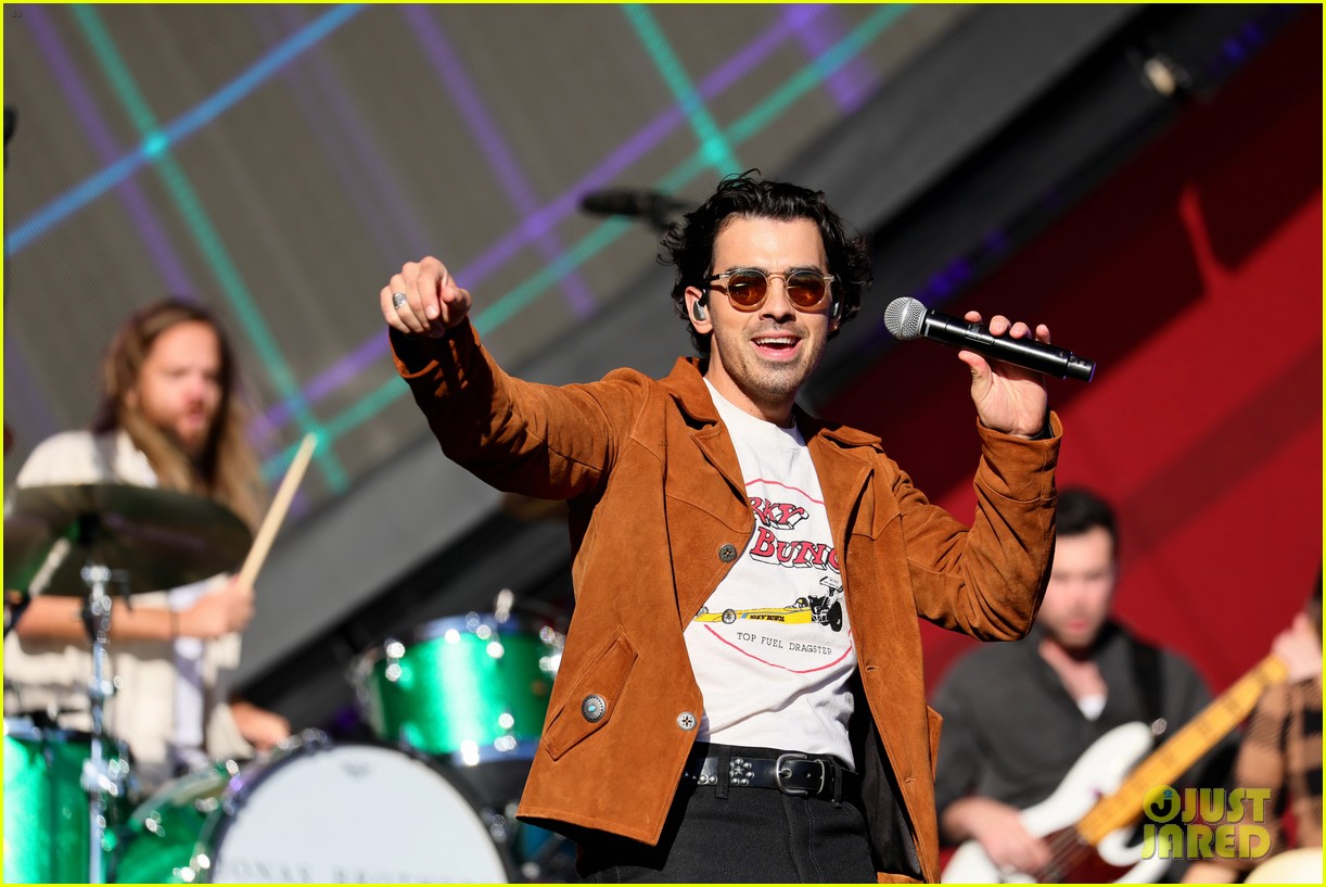 jonas brothers perform at global citizen festival 29