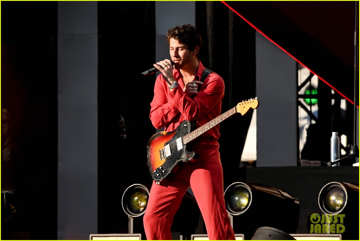 jonas brothers perform at global citizen festival 32
