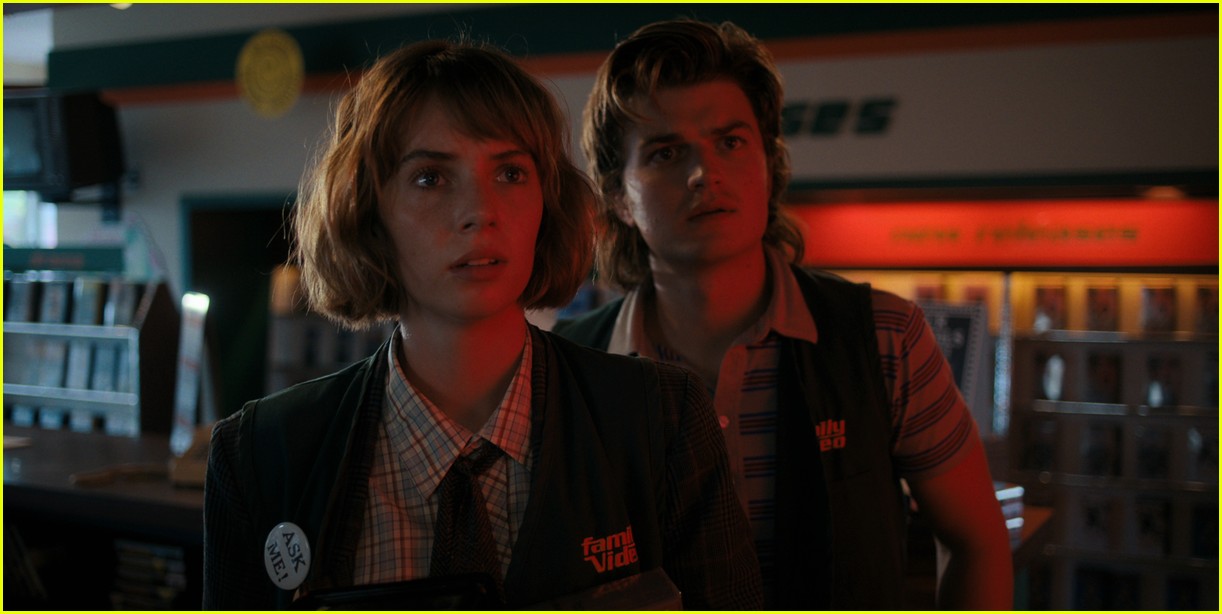 maya hawke down to do anything with this stranger things co star 04