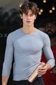 shawn mendes heads to cafe after workout 02