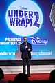 under wraps two cast meet with goofy at disneyland premiere 19
