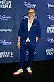 under wraps two cast meet with goofy at disneyland premiere 23
