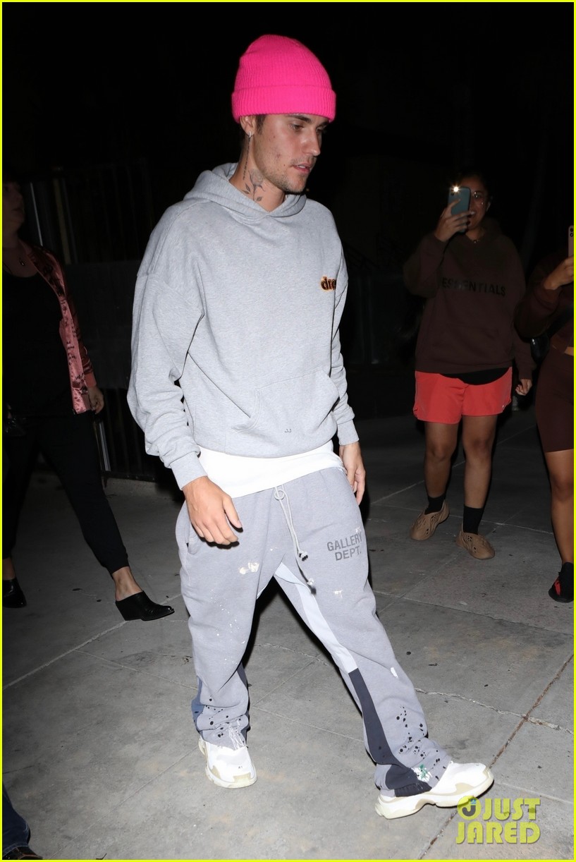 Justin Bieber Bonds with Shawn Mendes at Church After Both Cancelling