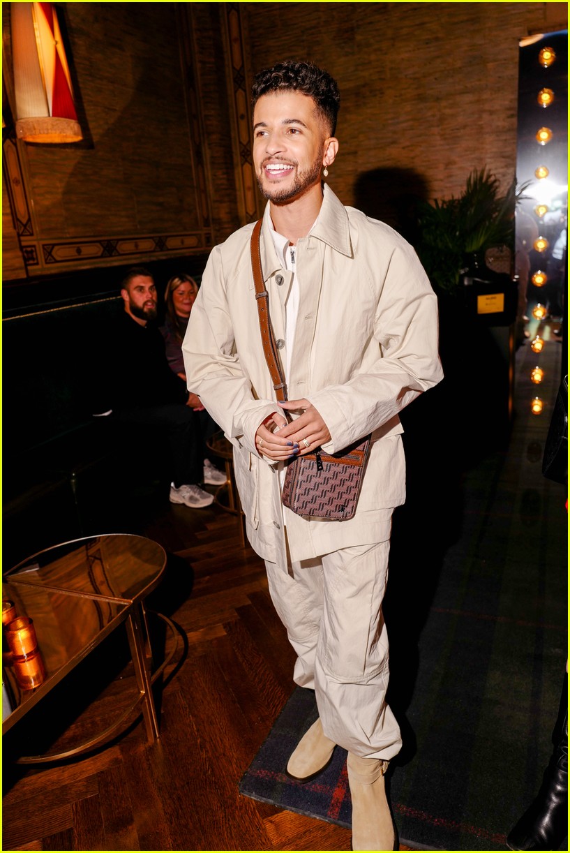 jordan fisher celebrates new aldo collab with wife ellie more 15