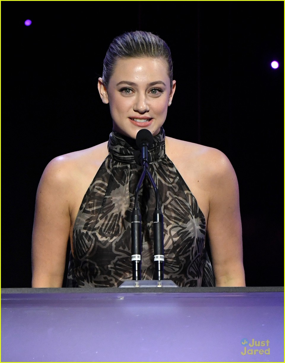 lili reinhart honored with face of future award at wif honors 11