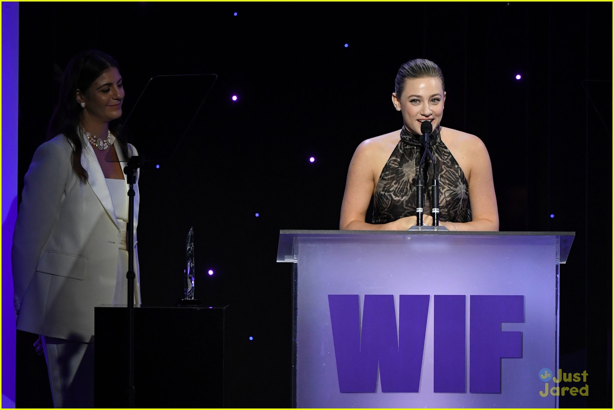 lili reinhart honored with face of future award at wif honors 12
