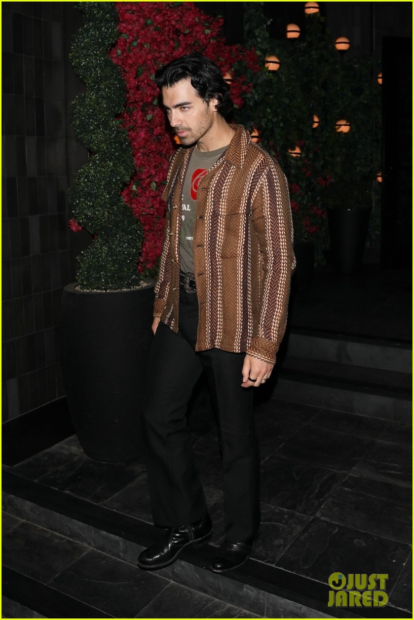 joe nick jonas grab dinner together in west hollywood at catch 24