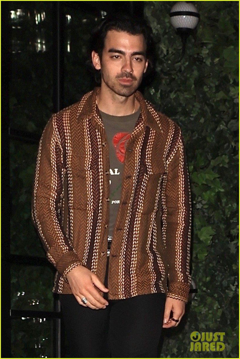 joe nick jonas grab dinner together in west hollywood at catch 26