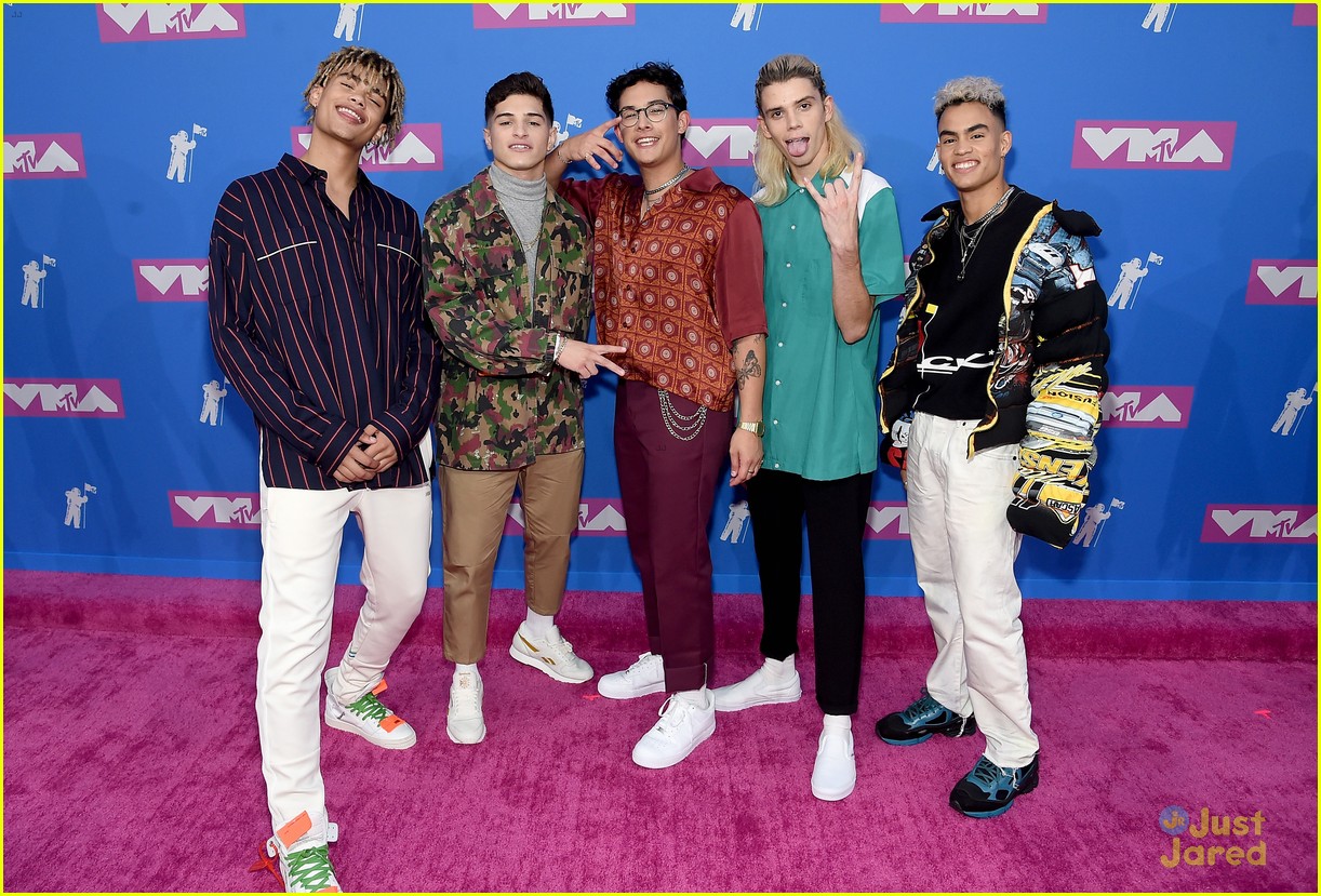 nick mara announces hes leaving prettymuch read their statements 05