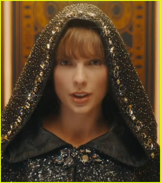 taylor swift bejeweled music video 12