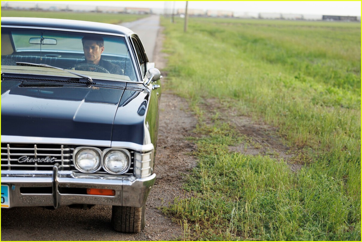 the winchesters series premiere heres what to expect photos 11