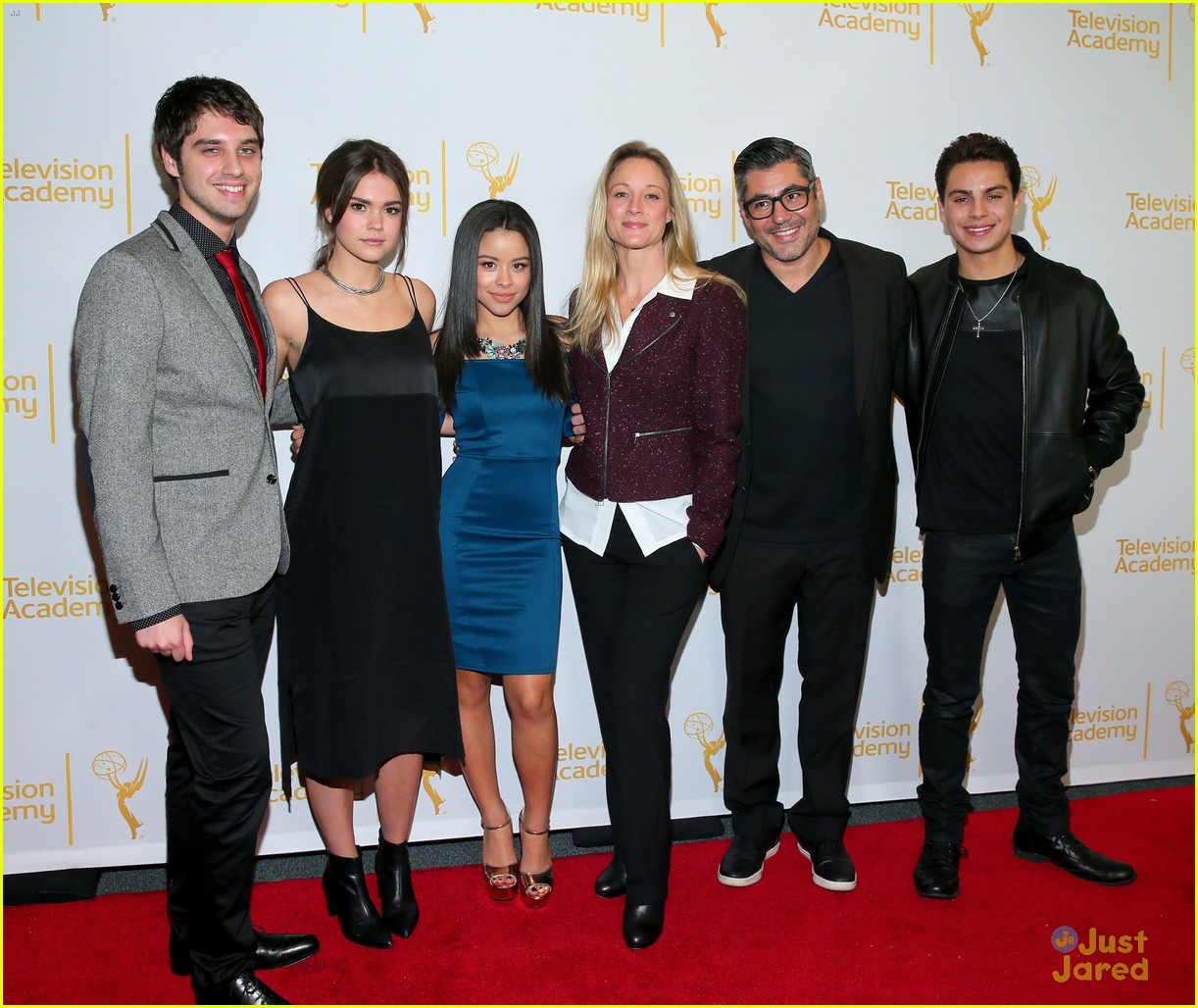 the fosters co creator celebrates the foster anniversary stars react 03