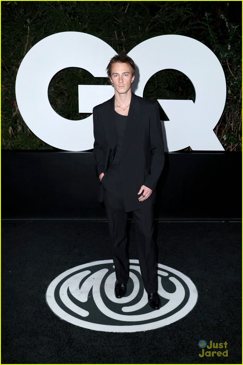 haley lu richardson joins the white lotus costars at gq party 22