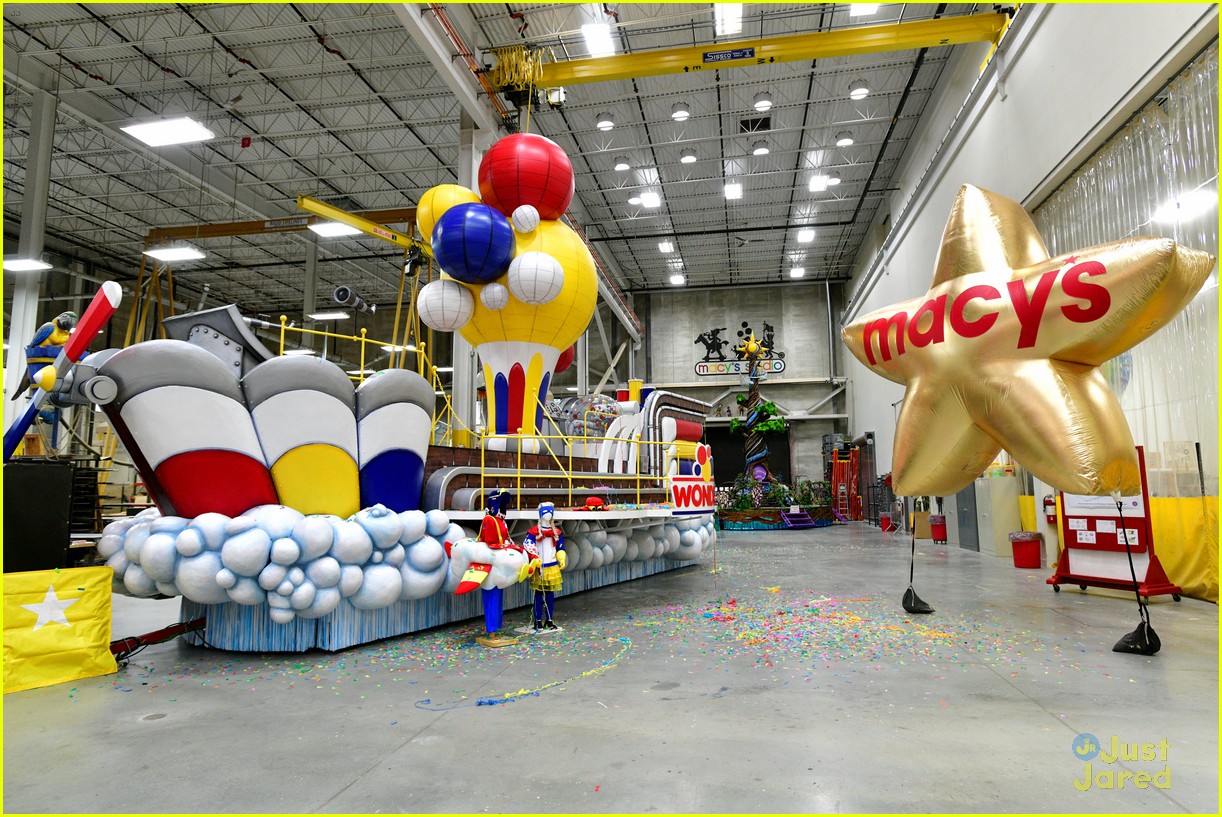first look at 5 new macys thanksgiving day parade floats 12